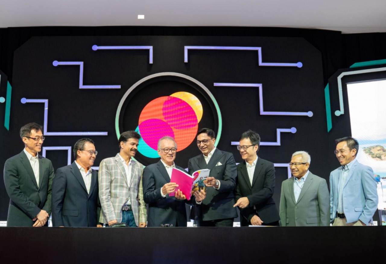 Rapat Umum Pemegang Saham Luar Biasa Indosat. Foto/AyoJatim