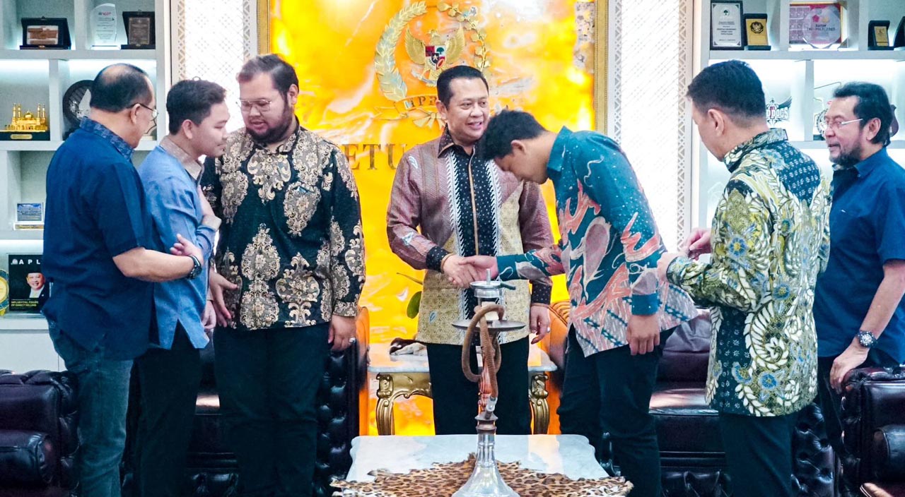 Bamsoet menerima Tim UI Supermileage Vehicle di Jakarta, Rabu (11/9/24). Foto/AyoJatim