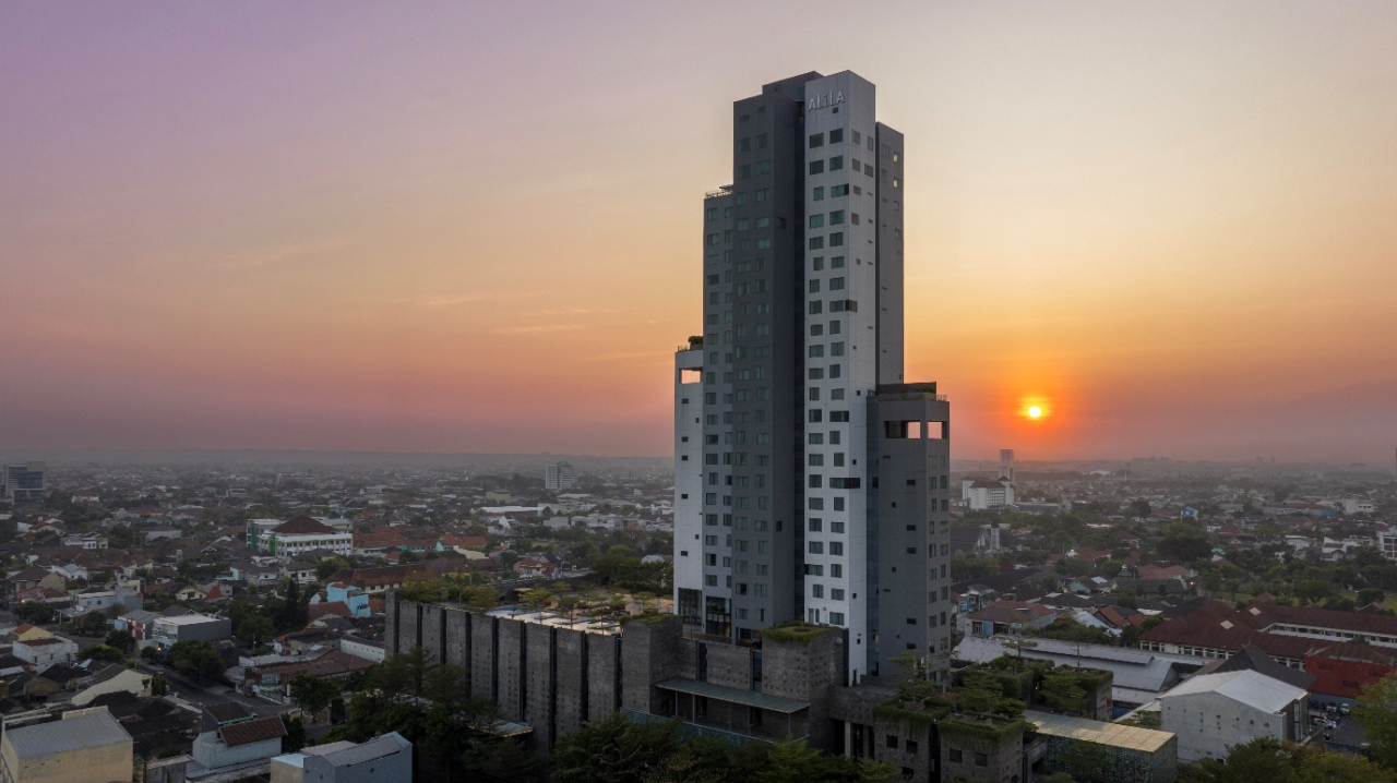 A Golden Wonderland Momentum Rayakan Akhir Tahun di Alila Solo