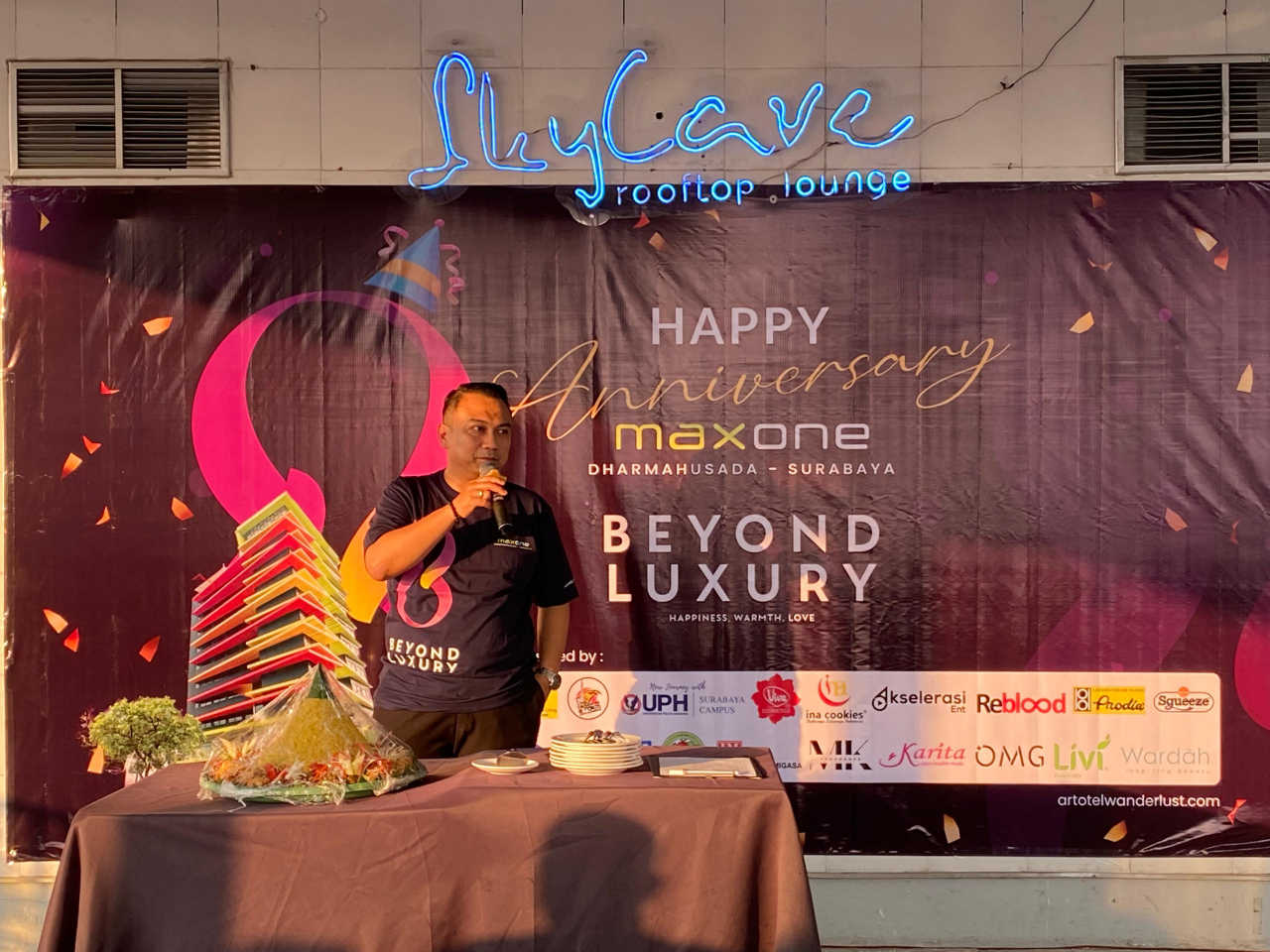 Erwin Budiman, General Manager hotel Maxone Dharmahusada Surabaya. Foto/Ayojatim