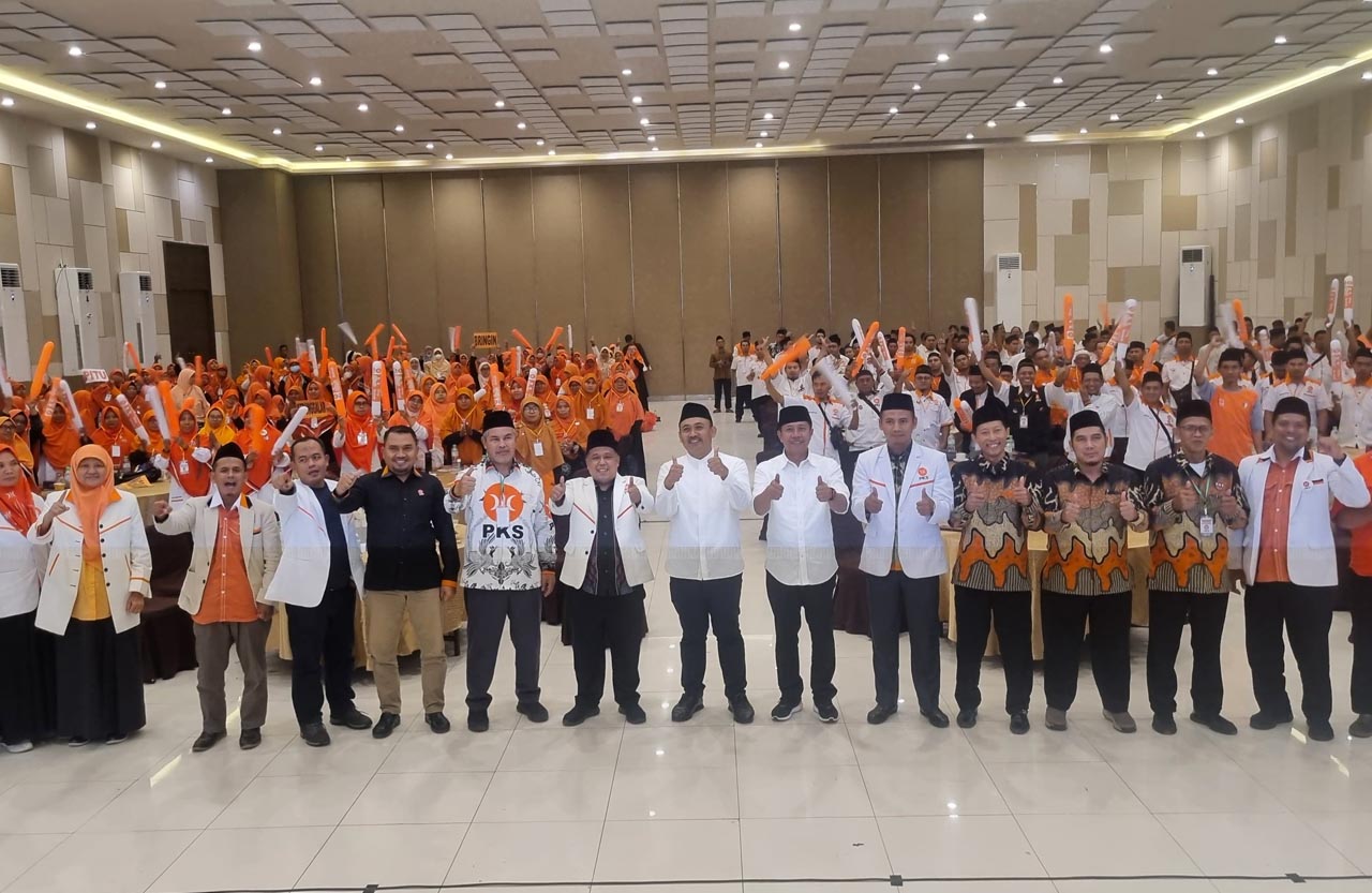 Kang Irwan mengajak seluruh kader untuk memahami nilai-nilai dasar PKS, seperti keadilan, keterbukaan, kebangsaan, dan kesejahteraan. Foto/PKS Jatim