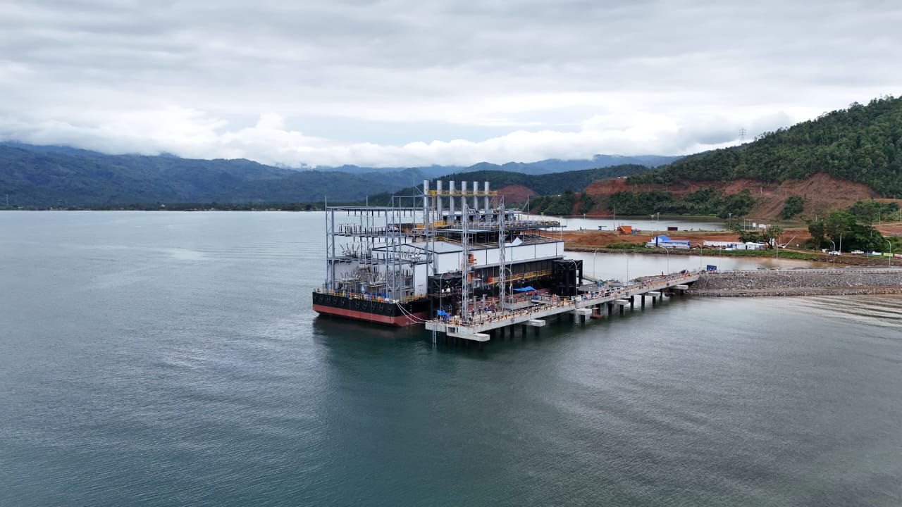 Pembangkit Listrik Apung (Barge Mounted Power Plant/BMPP) Nusantara II di Kabupaten Kolaka, Sulawesi Tenggara. Foto/PT PAL Indonesia