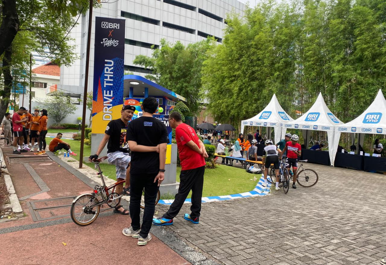 Lewat Tunjungan Loop, BRI BO Surabaya Kapas Krampung Dorong Peningkatan Transaksi QRIS