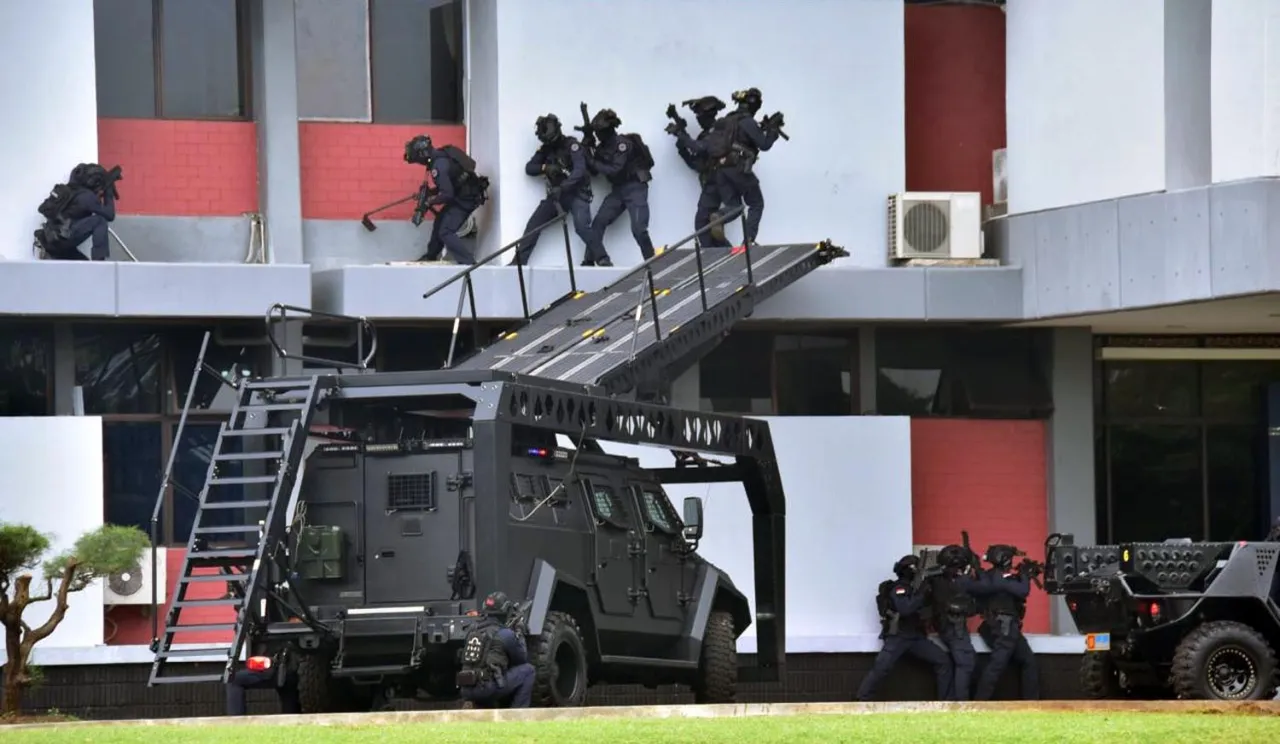 Panglima TNI Resmikan Barak Siaga Denjaka dan Serahkan Kendaraan Khusus Mobile Dual Ramp System