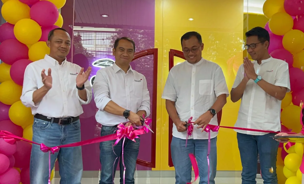 Indosat Luncurkan Gerai IM3 dan 3Store Terintegrasi Pertama di Indonesia, Layanan Cepat dan Mudah