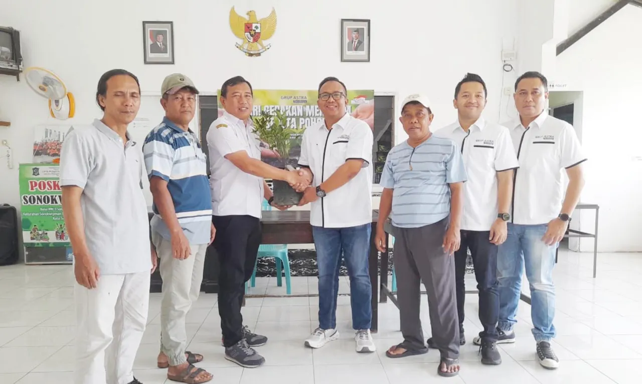 Grup Astra Surabaya Tanam 100 Bibit Pohon Buah, Dukung Gerakan Sejuta Pohon dan Ketahanan Pangan