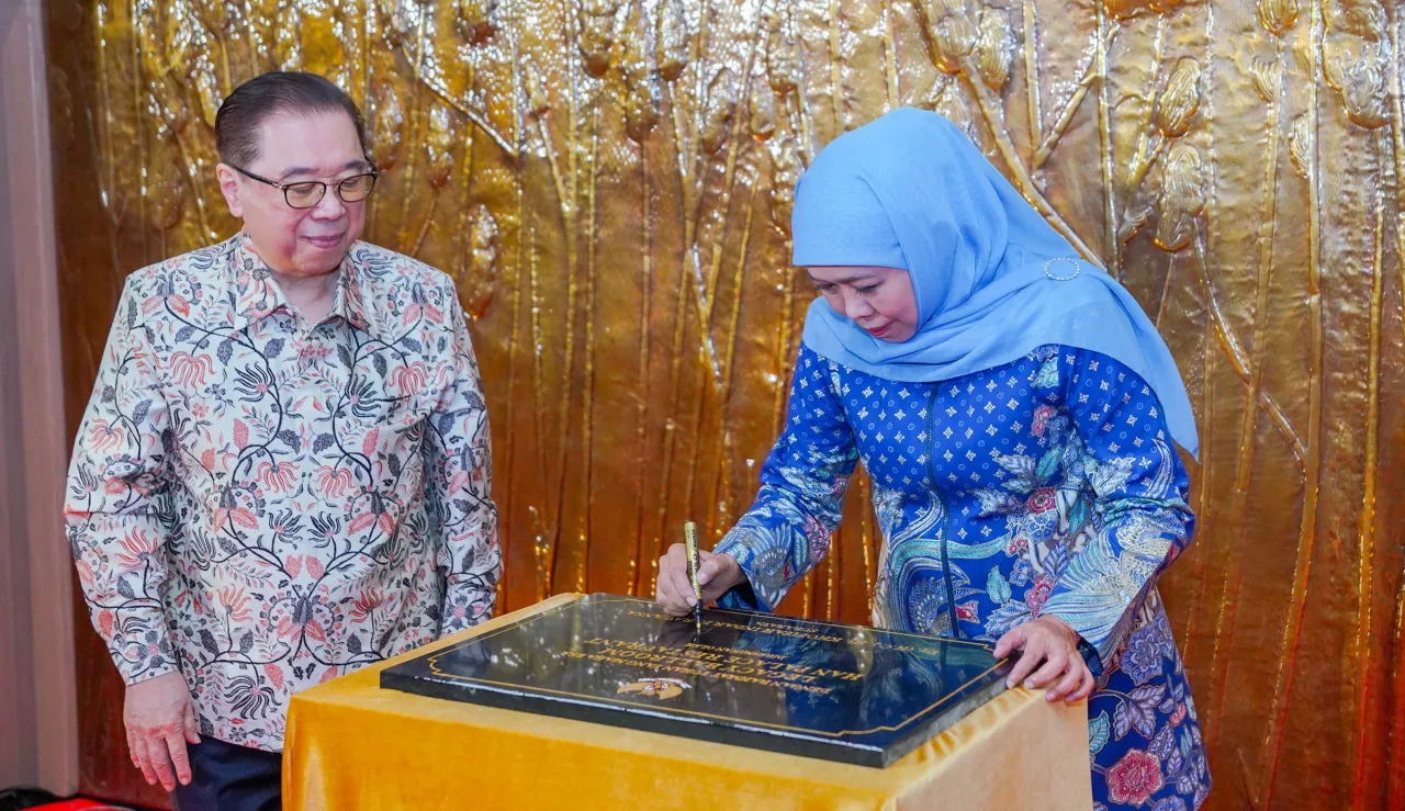 Khofifah Resmikan Han Palace dan Legacy Ballroom di Surabaya, Optimis Perkuat Sektor MICE Jatim