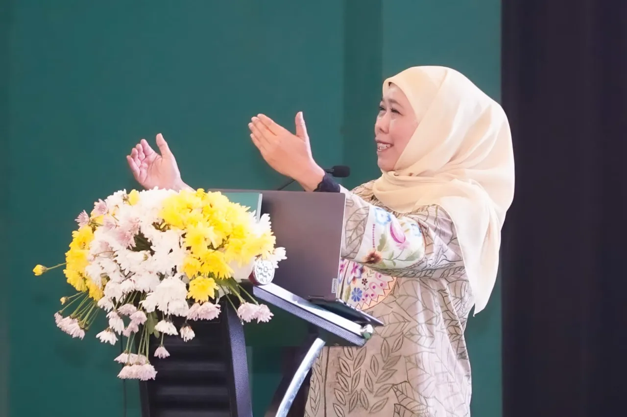 Khofifah Tekankan Pentingnya Peran Generasi Muda sebagai Key Person Mewujudkan Indonesia Emas 2045