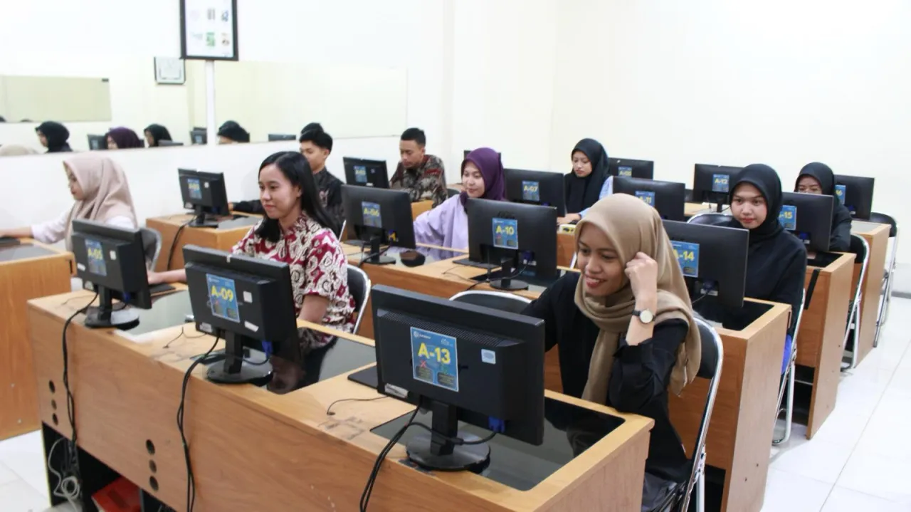 Rayakan Hari Jadi ke 36 Tahun, LP3I Surabaya Tawarkan Seleksi Beasiswa