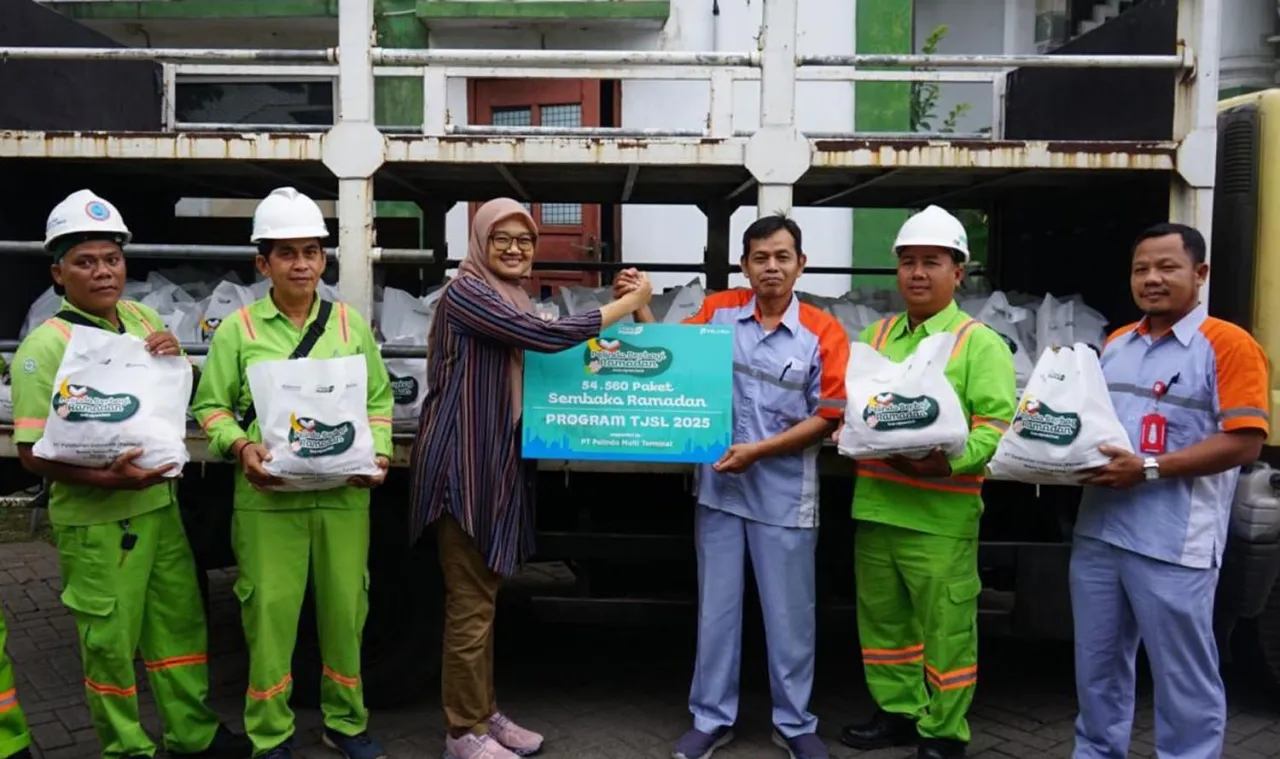 Ramadhan Penuh Berkah, Pelindo Multi Terminal Salurkan Bantuan untuk Masyarakat