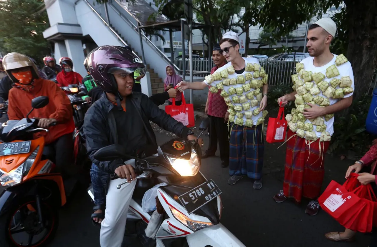 Fenomena Ramadhan Merubah Dunia, Merubah Kita Menjadi Lebih Baik