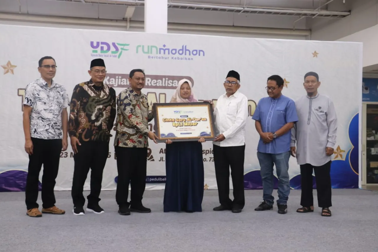 Alhamdulillah, THR-e Guru Ngaji dari YDSF Wes Cair