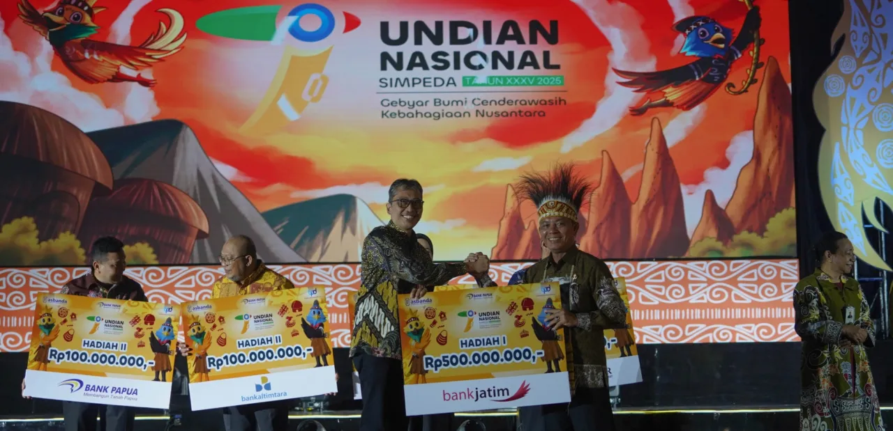 Nasabah Bank Jatim Bawa Pulang Hadiah Utama Undian Simpeda Rp500 Juta