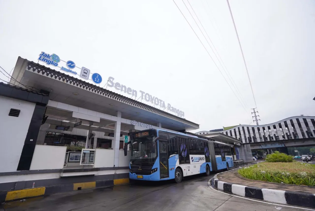 Halte Senen TOYOTA Rangga Kolaborasi untuk Dongkrak Ekonomi Lokal dan Mobilitas di Jakarta