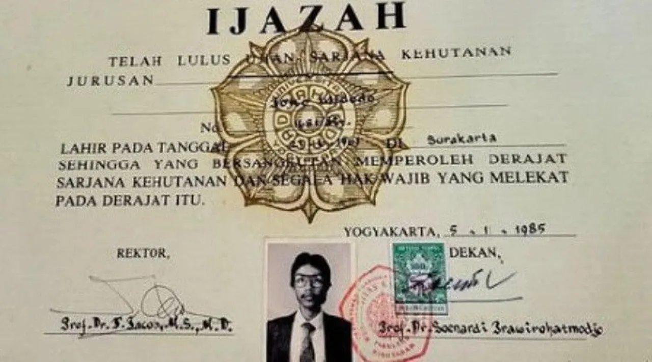 Ijazah, Kepercayaan Publik dan Etika Kepemimpinan di Era Terbuka