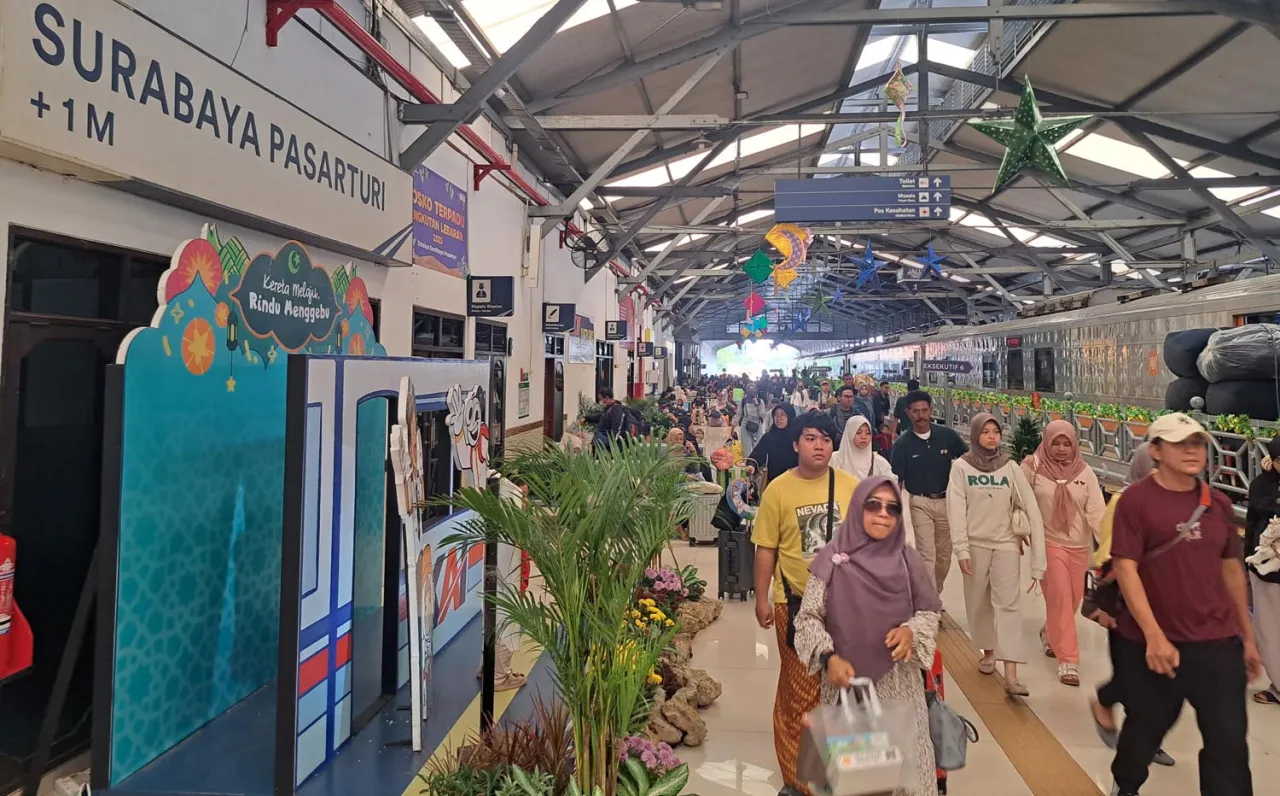 Hari Minggu Terahir Libur Lebaran, 51.472 Penumpang Gunakan KA di Daop 8