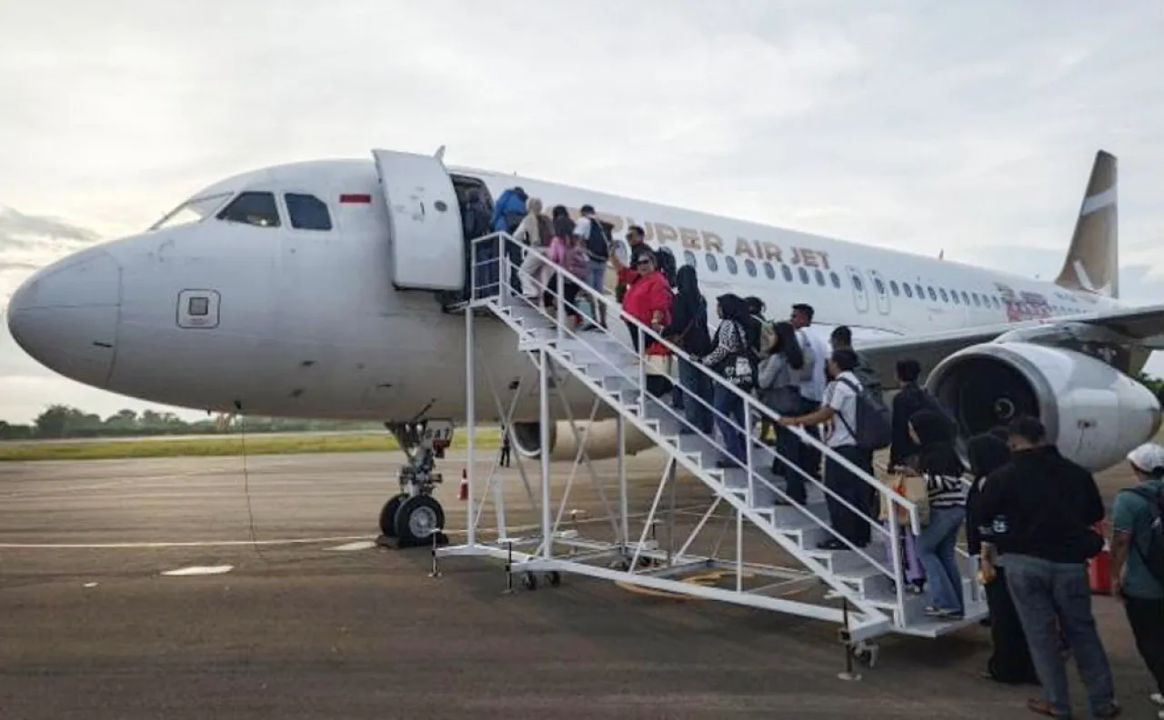 Super Air Jet Resmi Terbang Perdana di Baubau, Buton, Buka Babak Baru Konektivitas Udara