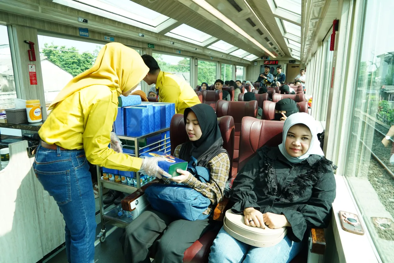 Sambut Libur Panjang Sekolah, KAI Wisata Hadirkan Promo “SCHOOLIDAY - Holiday Makin Slay”