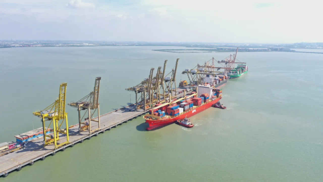 PT Terminal Petikemas Surabaya Sambut Layanan Baru North China Indonesia