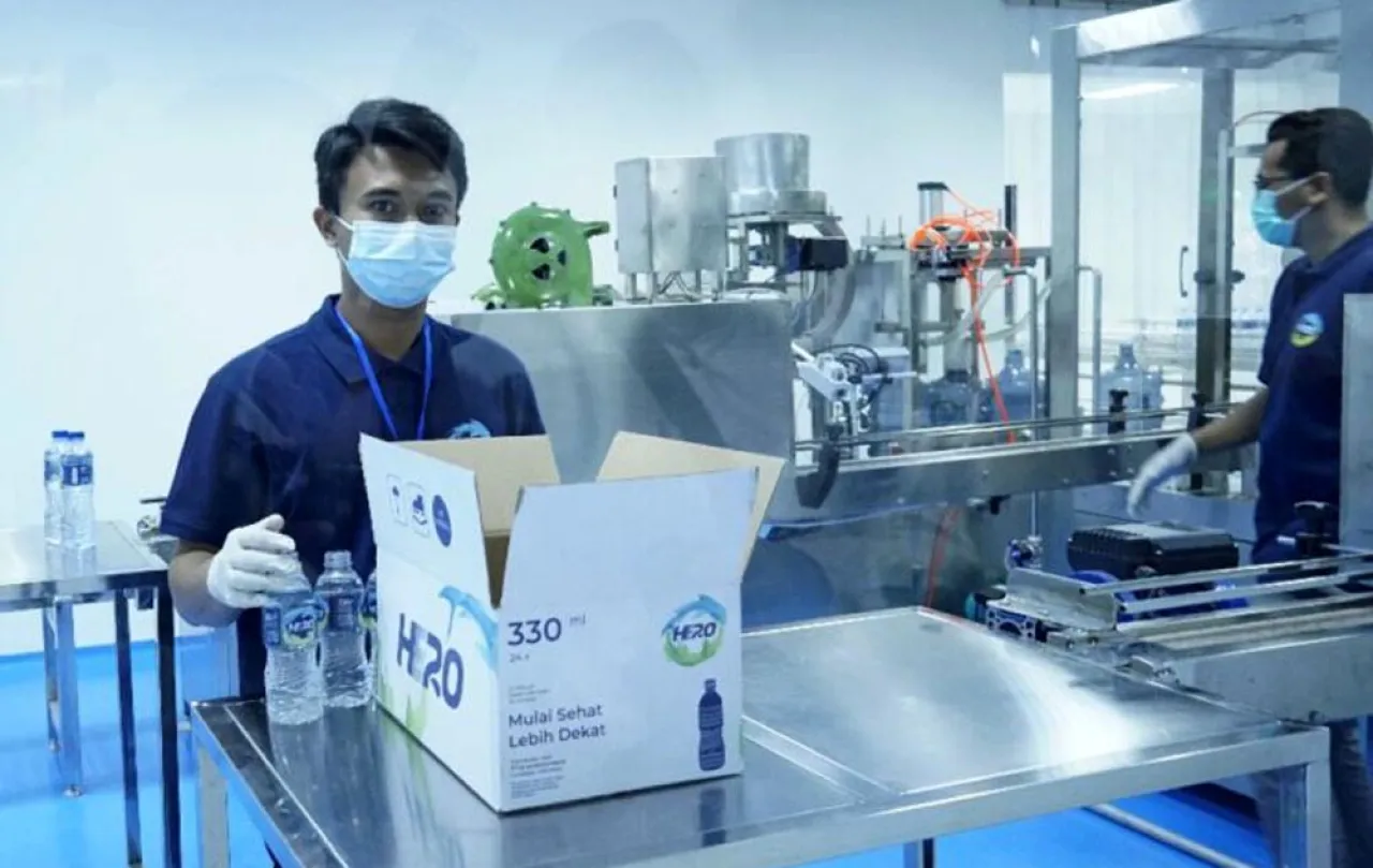 HE2O ITS, Inovasi Air Minum yang Mengalirkan Harapan untuk UMKM
