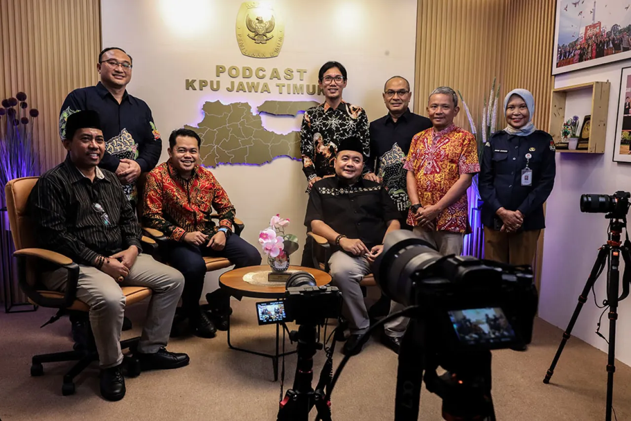 KPU Jatim Luncurkan Ruang Podcast Sasar Kaum Milenial