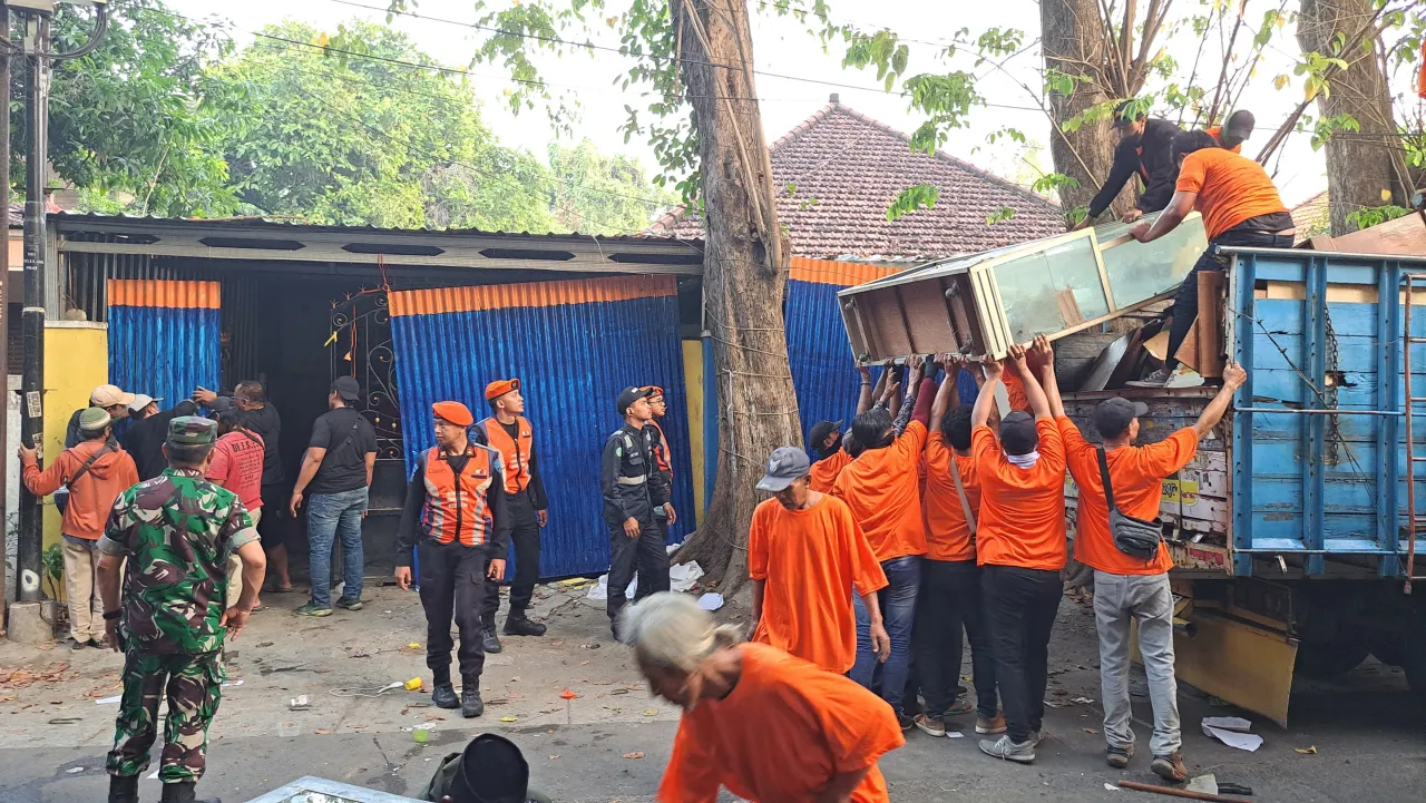 Gelar Penertiban Rumah Dinas, KAI Daop 8 Surabaya Amankan Aset Negara