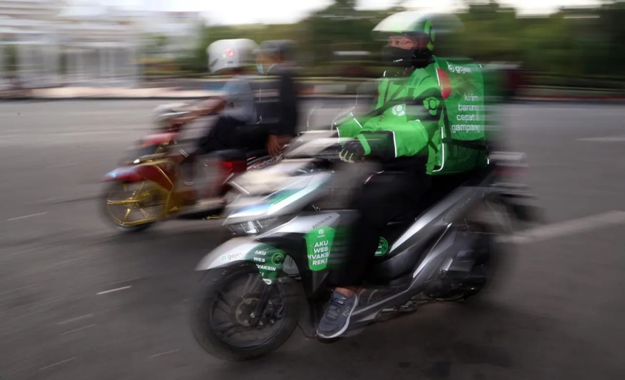 Kenaikan Tarif Ojol, Solusi Atau Cara Baru Jadi Miskin?