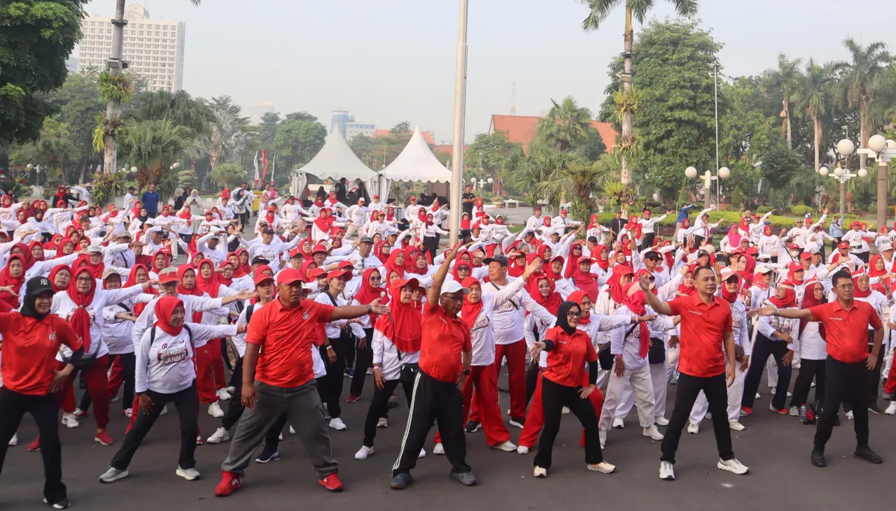Kolaborasi dengan Pemkot Surabaya, Bank Jatim Sukses Selenggarakan Senam Lansia Massal