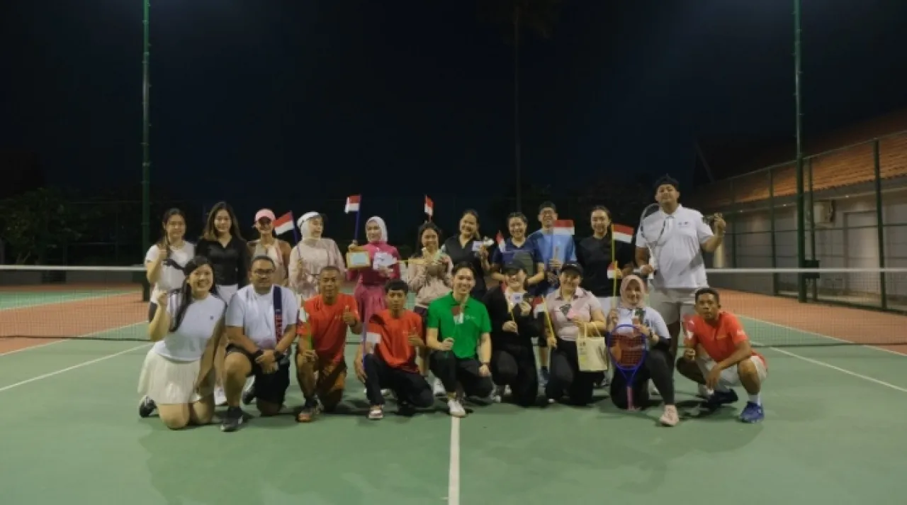 Rayakan Semangat Kemerdekaan, Sheraton Surabaya Gelar Coaching Tennis untuk Anak dan Dewasa
