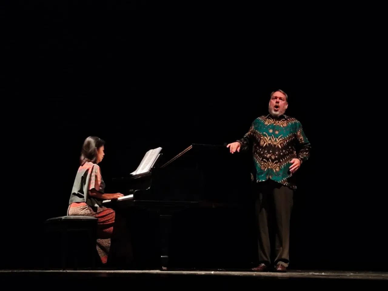Konser Musik Internasional di Surabaya, Christophoros Stamboglis Warnai Wacana Musik Lewat Lagu Klasik
