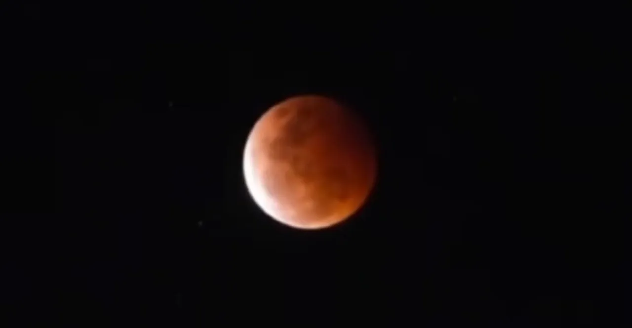 Fenomena Blood Moon Terpanjang Abad Ini, Bisa Disaksikan di Indonesia 7-8 September 2025