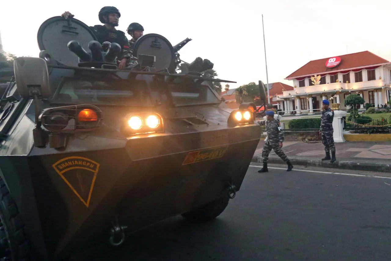 TNI, Kebebasan Berpendapat dan Dilema Demokrasi