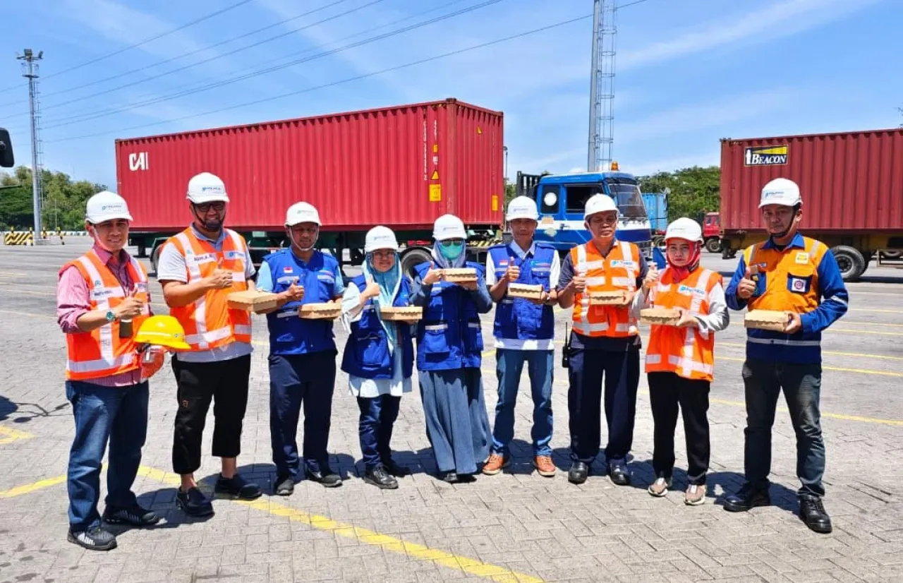 TPS Perkuat Peran Sosial melalui Program Pelindo Peduli untuk Pengemudi Truk Pelabuhan