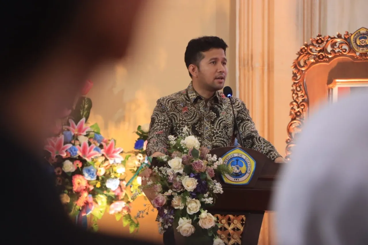 Wagub Emil Dardak Buka Konferensi Internasional ICEBEMA 2025 di Unitomo