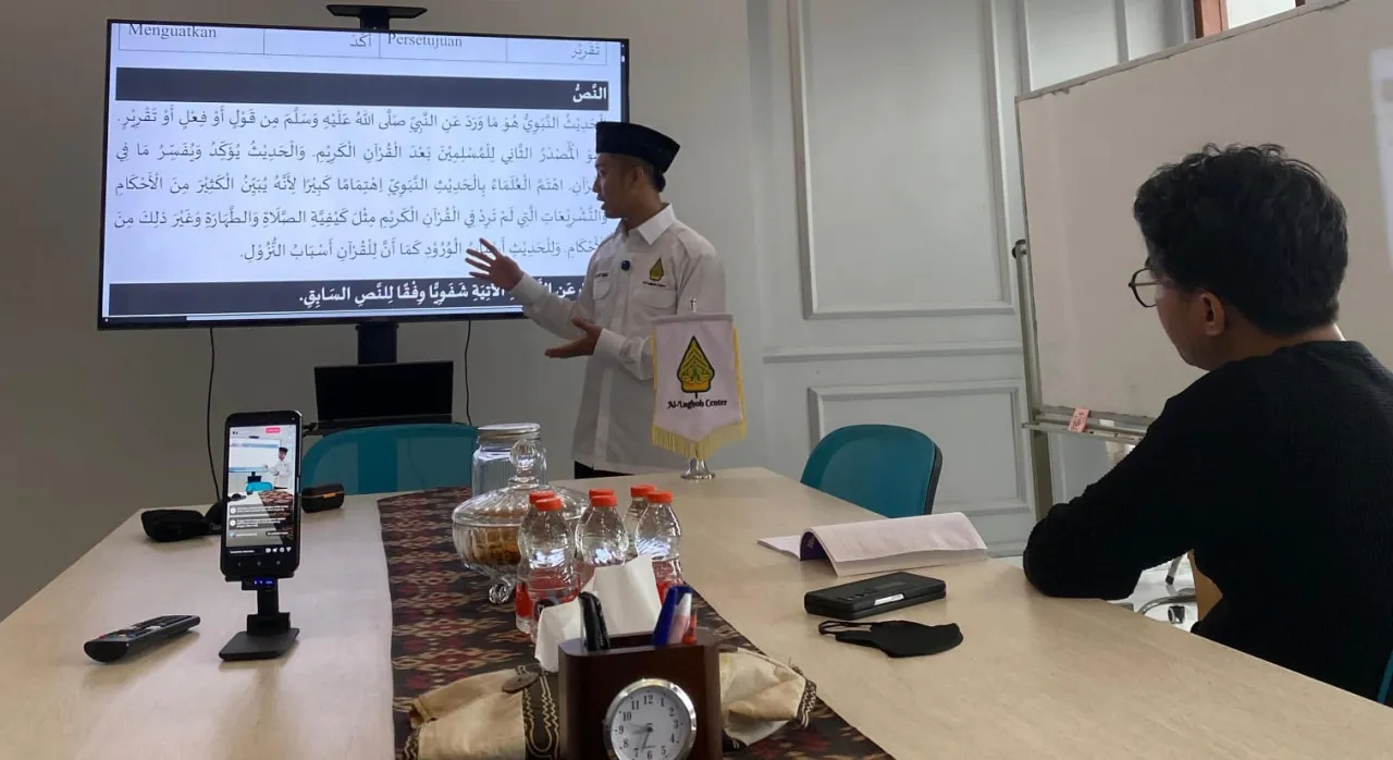 Bukan Sekadar Bahasa, Bahasa Arab Kini Jadi Gerbang Ilmu dan Karier — Al-Lughoh Center Surabaya Hadir sebagai Solusi