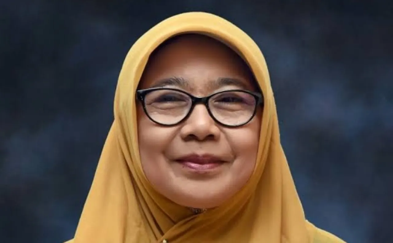 Hari Ibu, Cinta Tanpa Putus, Ini Pesan Menyentuh Dr. Suparti, Direktur UT Surabaya