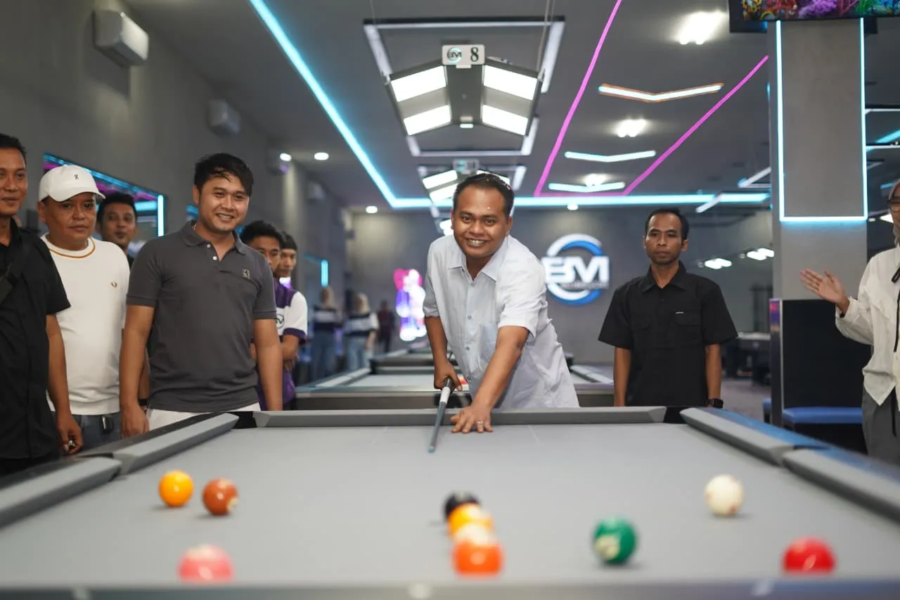 Pembukaan BM Billiards & Cafe, Tokoh Asal Sumenep Sambut Positif Penyerapan Tenaga Kerja Lokal di Madura