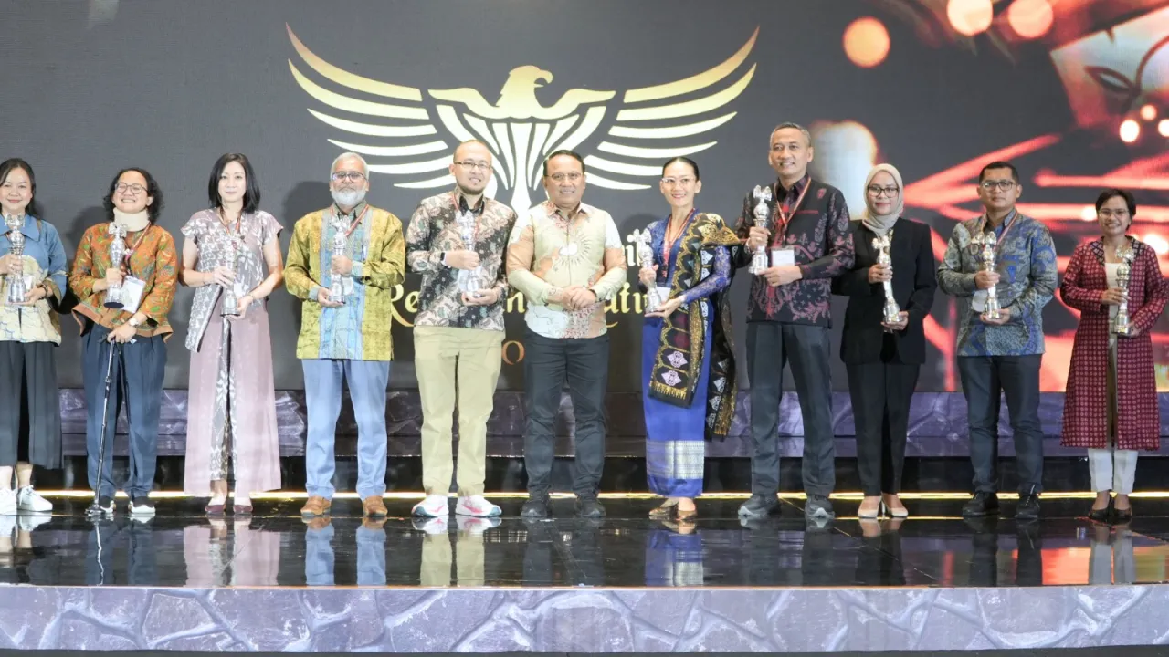 PT SGN Raih Silver Rank di ASRRAT 2025, Perkuat Komitmen Implementasi ESG dan Transparansi Keberlanjutan