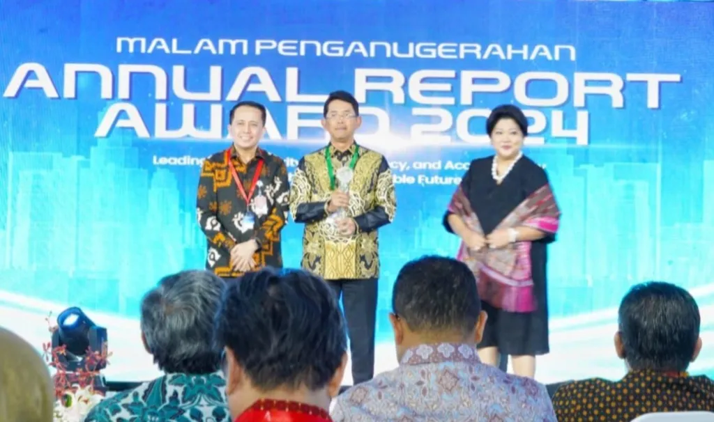 Bank Jatim Pemenang ARA 2024 Kategori BUMD Go Publik Keuangan