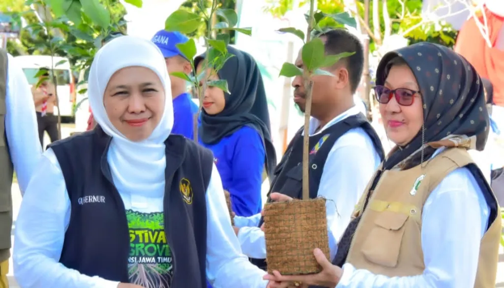 Gubernur Khofifah Imbau Tidak Gelar Pesta Kembang Api, Ajak Masyarakat Doa Bersama Sambut Tahun Baru 2026
