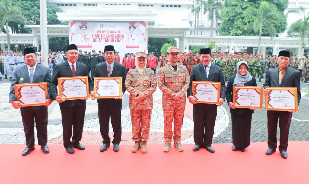 Peringati Hari Bela Negara ke-77, Gubernur Khofifah Ajak Seluruh Elemen Bangsa Teguhkan Semangat Bela Negara