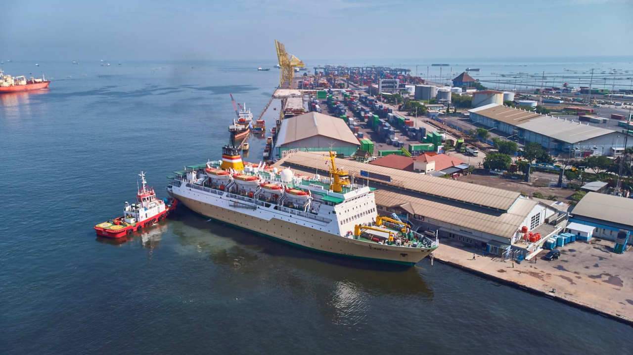 PT Pelindo Regional 3 memastikan layanan operasional pelabuhan tetap prima selama libur panjang Imlek 2025. Foto/Pelindo