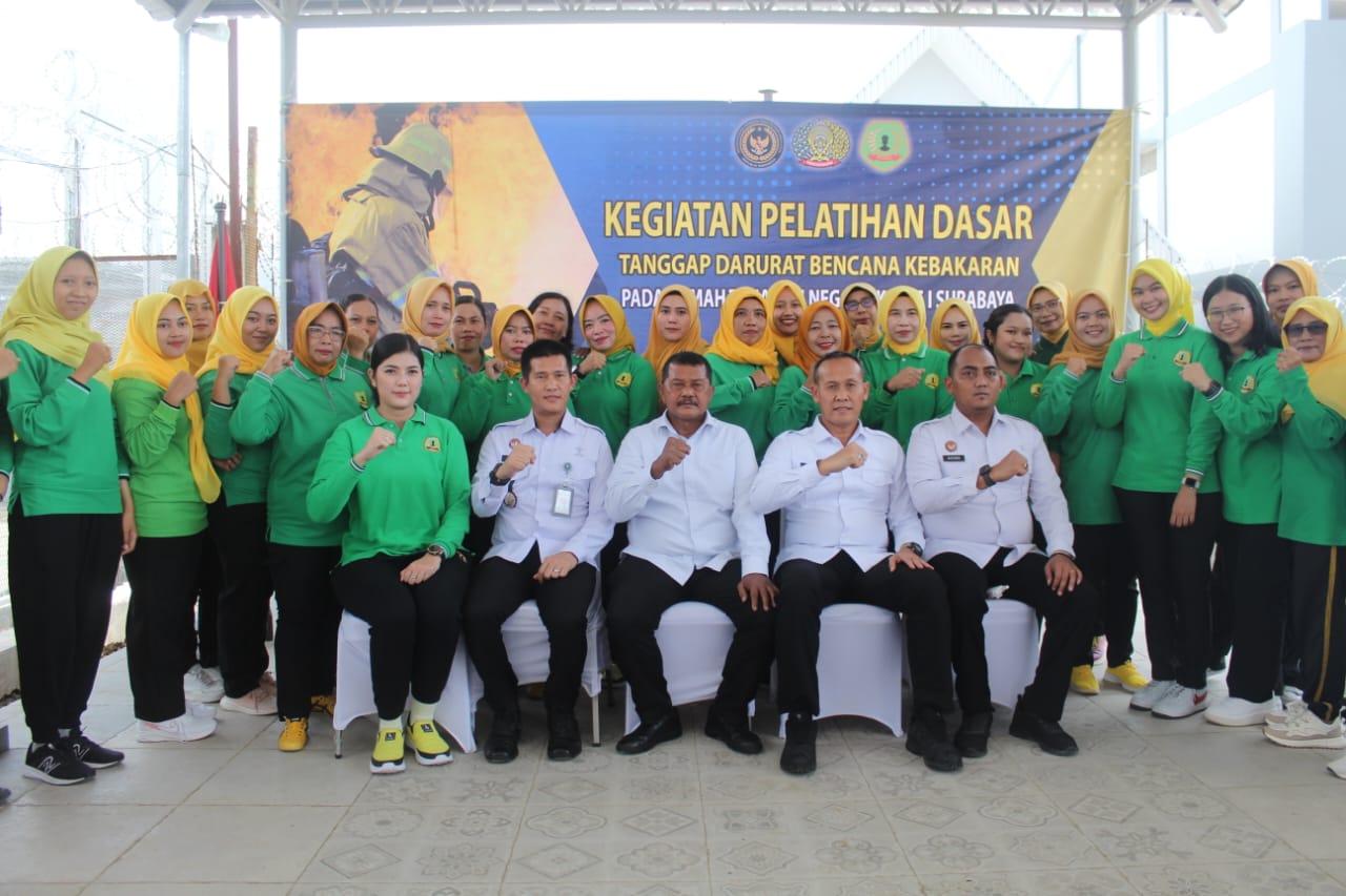 Dirjenpas Mashudi hadir bersama Kepala Kantor Wilayah Direktorat Jenderal Pemasyarakatan (Ditjenpas) Jawa Timur, Kadiyono. Foto/AyoJatim