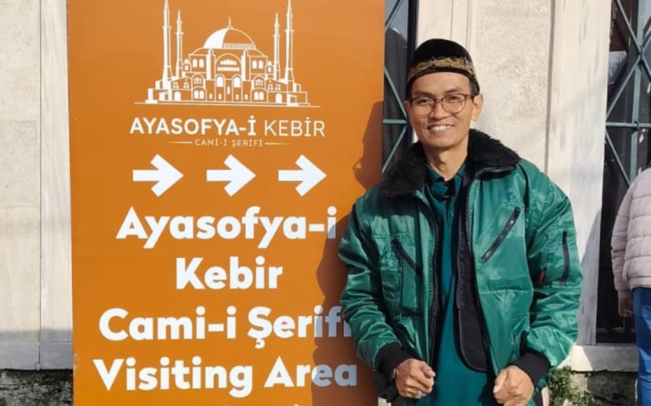 Ketua Lesbumi PWNU Jatim, Riadi Ngasiran. Foto/Dokumentasi Pribadi