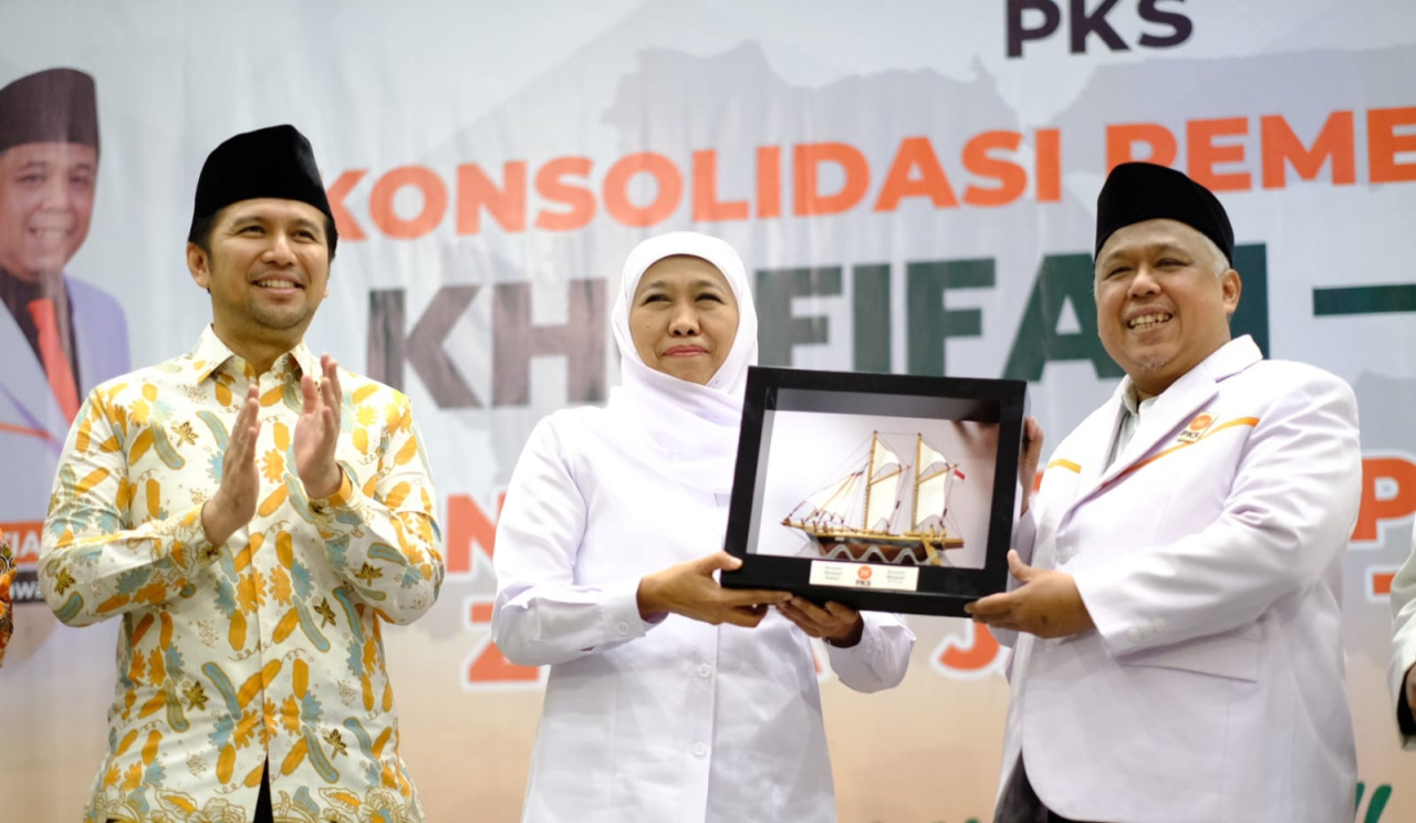 Khofifah Resmi Gubernur Jawa Timur, Kang Irwan: Selamat Datang Gerbang Baru Nusantara