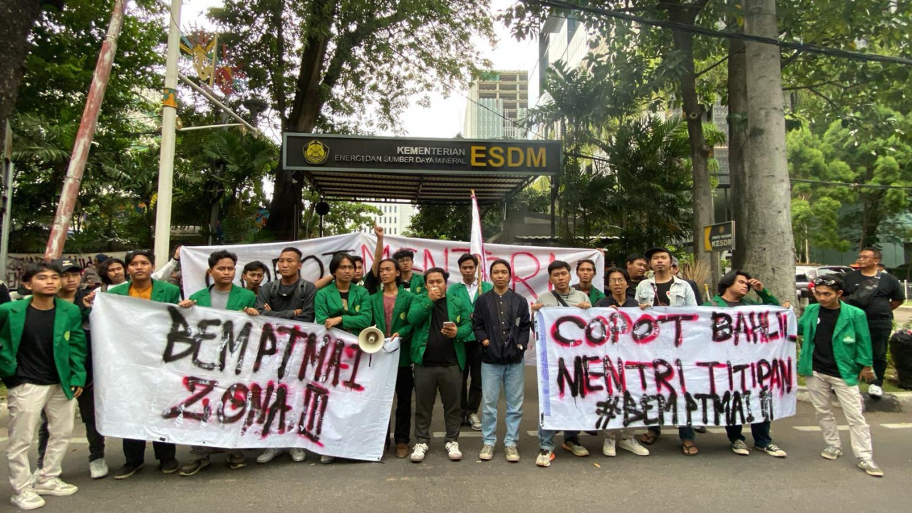 BEM PTMAI Zona III Demo, Tuntut Menteri ESDM Dicopot