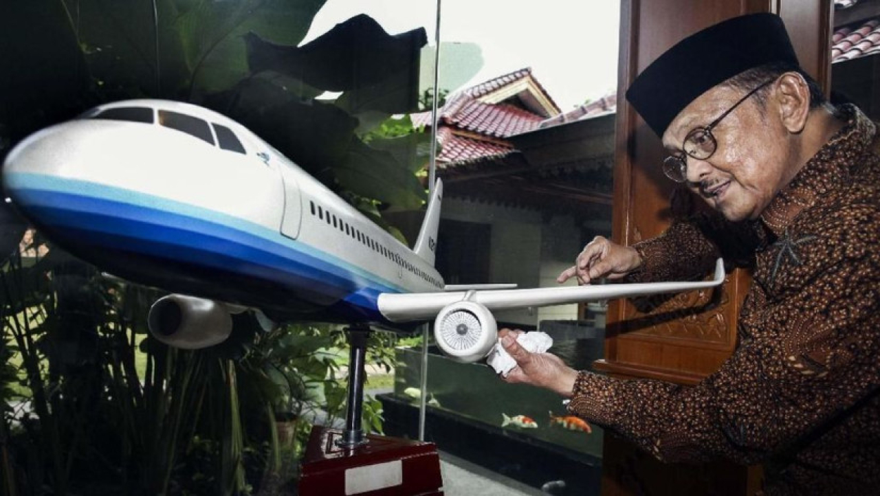 BJ Habibie. Foto/Arsip Nasional
