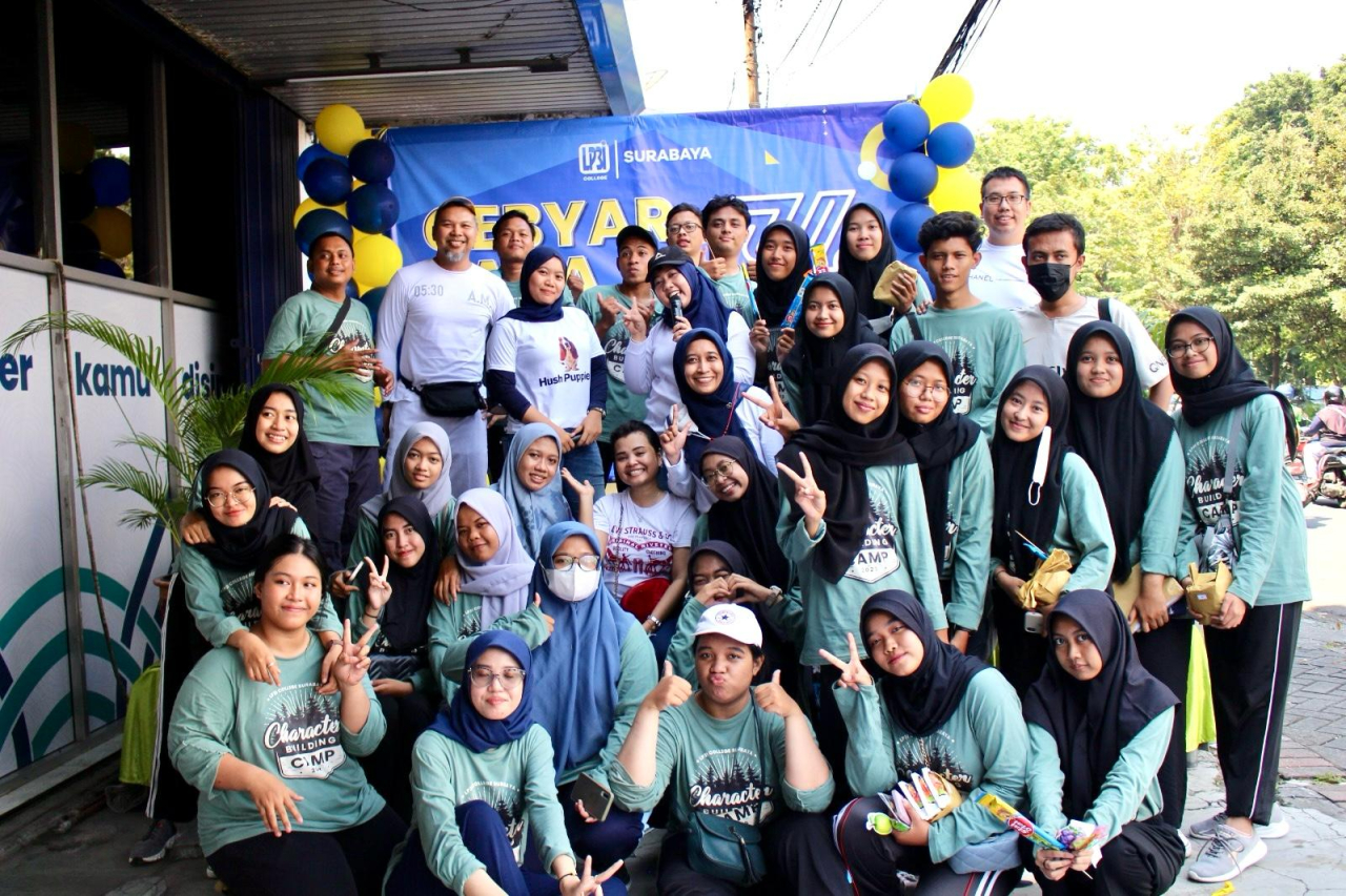 Kemeriahan HUT LP3I Surabaya tahun lalu. Foto/Dok LP3I Surabaya