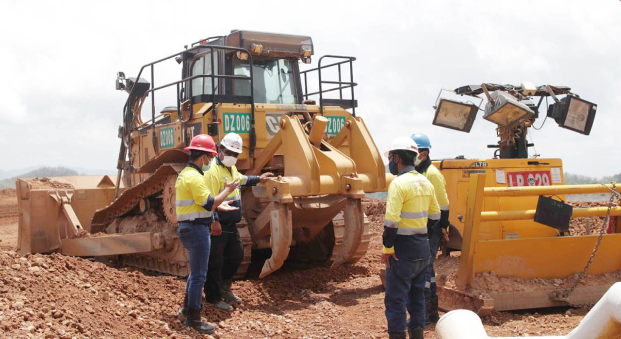 MDKA menyerap pekerja lokal yang kompeten dan memberikan kesempatan berkarir yang proporsional. Foto/Dokumentasi MDKA