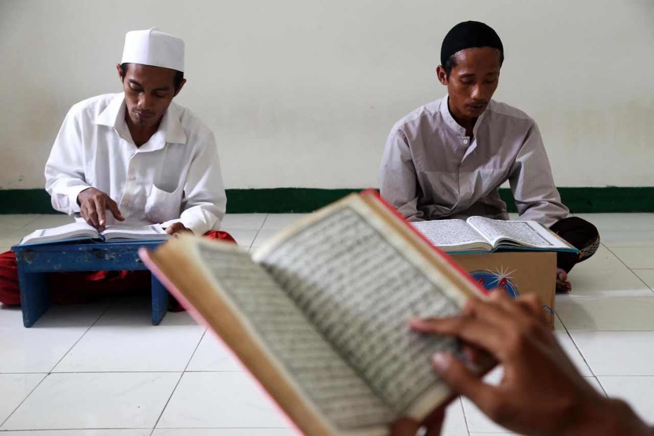 Membaca Alquran bisa menjadi peluang besar untuk meningkatkan kualitas spiritual. Foto/Ali Masduki